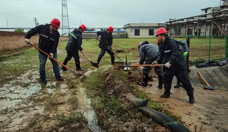 上下联动!新型能源公司举行暴雨极端天气应急处置惩罚实战演练